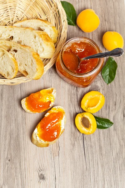 Apricot jam — Stock Photo, Image