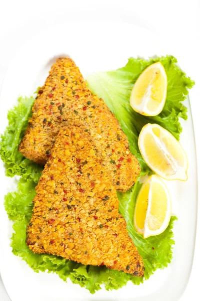 Рыбное блюдо. Филе жареной рыбы — стоковое фото
