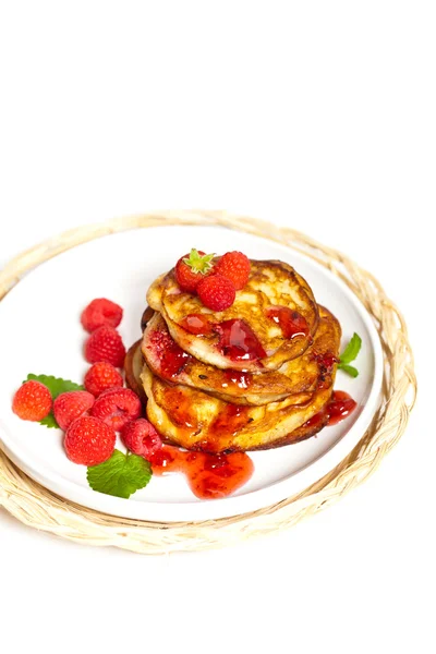 Pancakes with raspberries — Stock Photo, Image