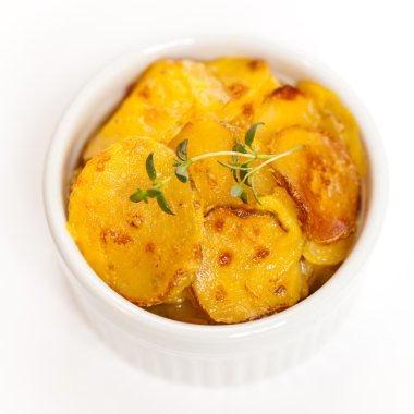 Peynirli istiridyeli patates.