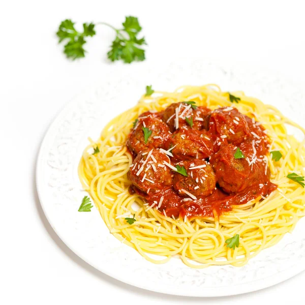 Spaghetti mit Frikadellen — Stockfoto