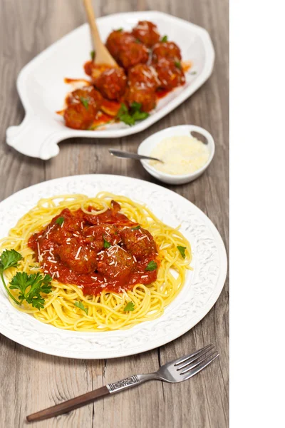 Spaghetti met gehaktballen — Stockfoto