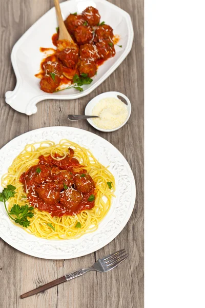 Spaghetti met gehaktballen — Stockfoto