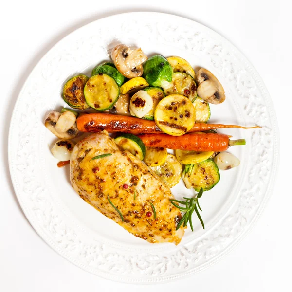 Grilled chicken breast with vegetables — Stock Photo, Image