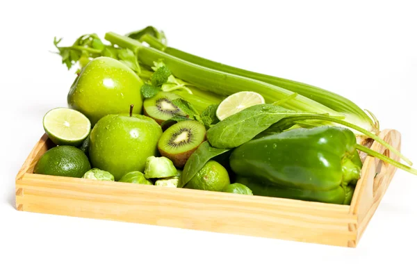 Frisches grünes Gemüse und Obst — Stockfoto