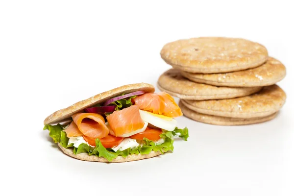 Räucherlachs-Sandwich — Stockfoto