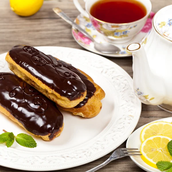 Cioccolato eclairs — Foto Stock