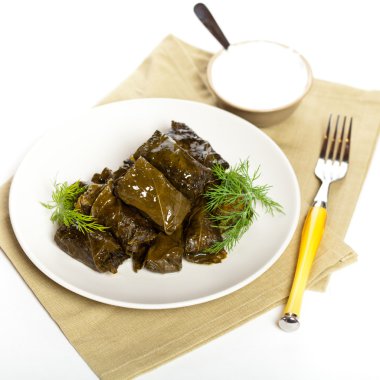 Doldurulmuş üzüm yaprakları.