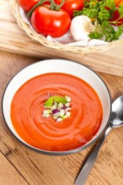 Gazpacho. soğuk domates çorbası