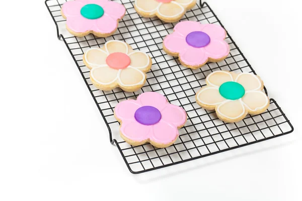 Suiker koekjes gevormd als bloemen — Stockfoto