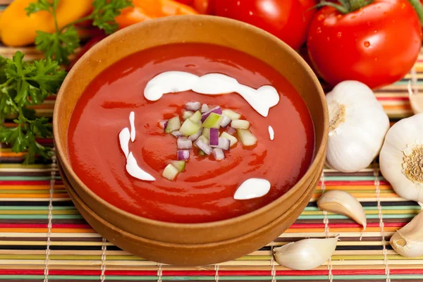 Čerstvá rajčatová polévka — Stock fotografie