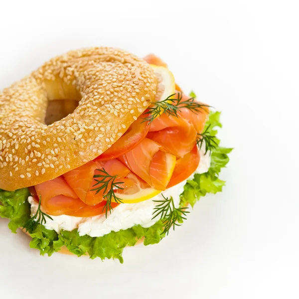 Bagel al salmone affumicato — Foto Stock