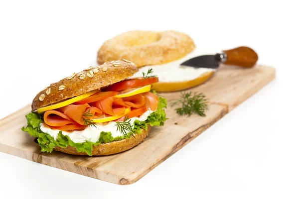 Bagel al salmone affumicato — Foto Stock