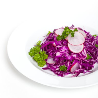 kırmızı lahana salatası