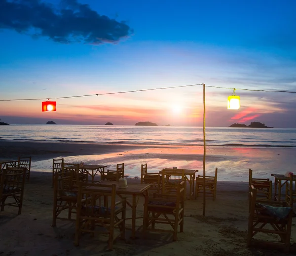 Café bei Sonnenuntergang — Stockfoto