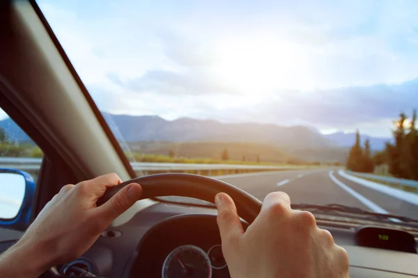 Hands of a driver — Stock Photo, Image