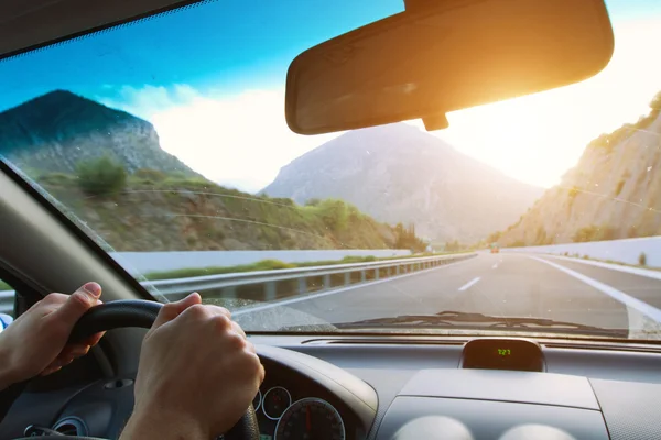 Carro de condução — Fotografia de Stock