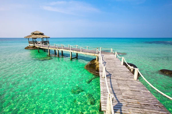 Tropical beach — Stock Photo, Image