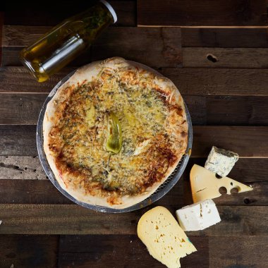 Farklı bir İtalyan pizzası. 