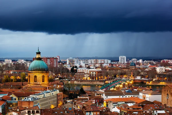 Rainy evening in Toulouse — Stock Photo, Image