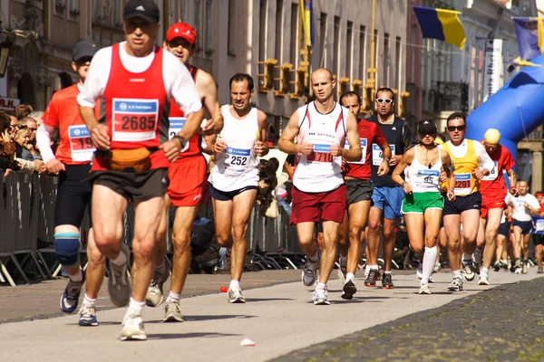 üzerinde kosice barış maraton koşucu