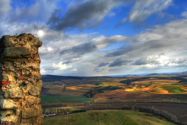Ortaçağ Kalesi harabe görüntülemek