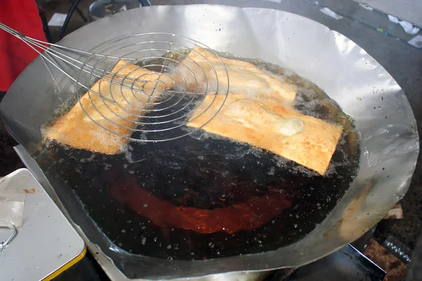 Frying pastry — Stock Photo, Image