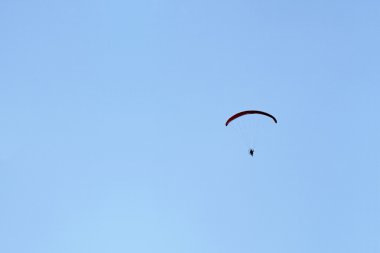 motorlu yamaçparaşütü