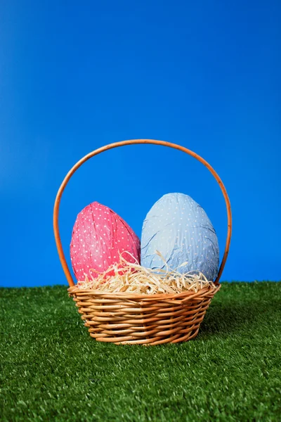 Jacht op paaseieren — Stockfoto