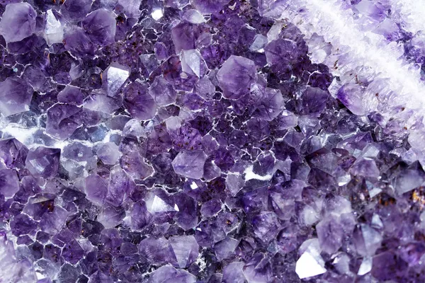 Amethyst-Felsen schließen — Stockfoto