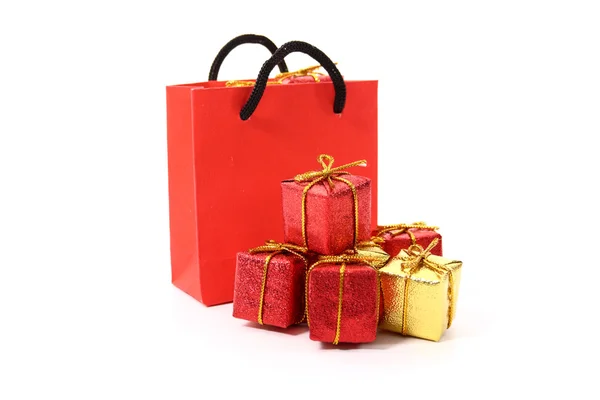 Bolsa y regalos — Foto de Stock