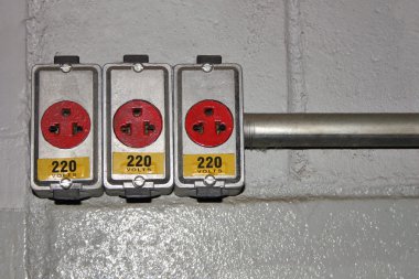 gerilim - 220v