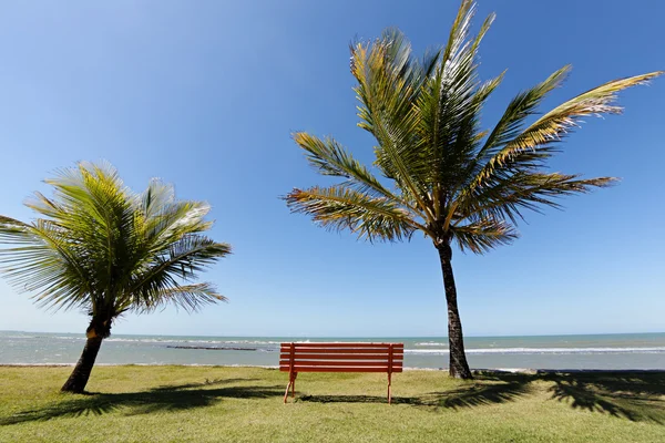 Arraial d 'ajuda eco resort in Bahia - Horizont über dem Wasser — Stockfoto