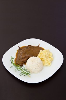 göz yuvarlak roti sos yemek ile kızartma