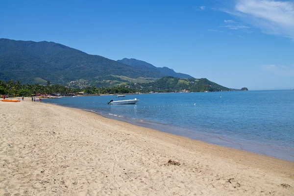 Playa de Pereque, Ilhabela - Brasil —  Fotos de Stock