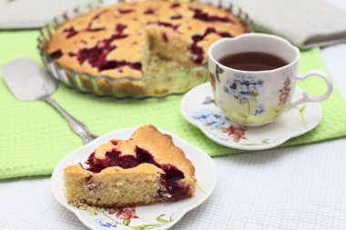 Ahududu cake