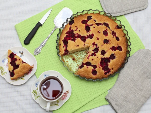 Bolo de framboesa — Fotografia de Stock