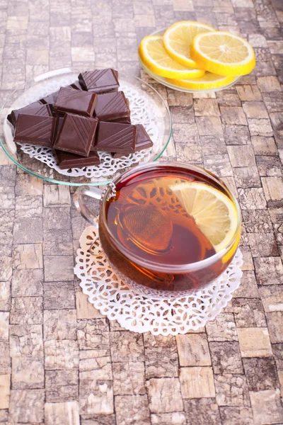 Té con dulces en una mesa —  Fotos de Stock