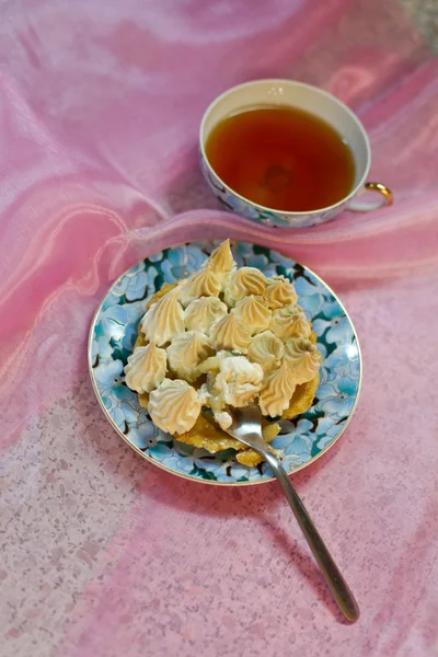 Portion meringue cake — Stock Photo, Image