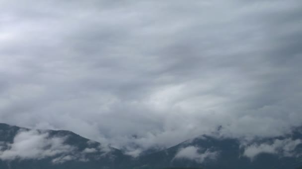Nuages orageux time-lapse 