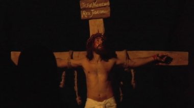 İsa'nın çarmıha germe gösterimi