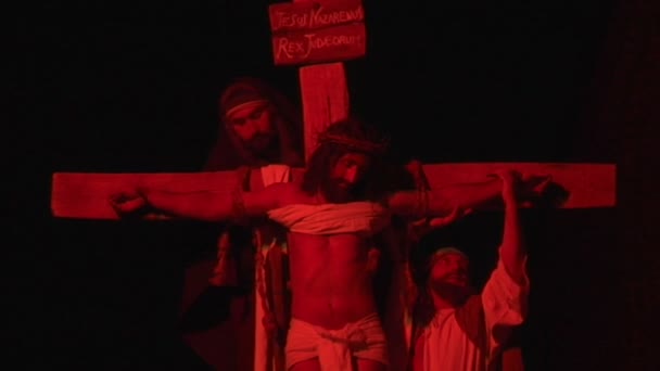 Darstellung der Kreuzigung Jesu — Stockvideo