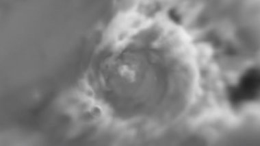 bulutlar tünel üzerinden uçmak