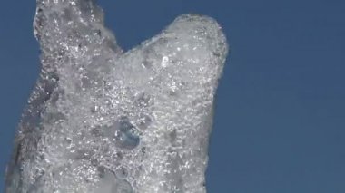 yavaş çekimde su sıçrama