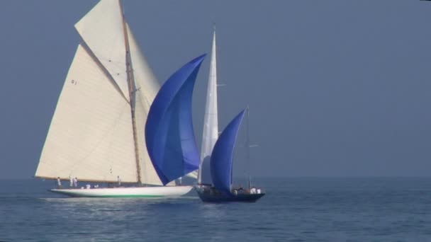 Vieille voile 08 — Video