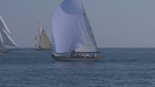 Vieille voile 09 — Video