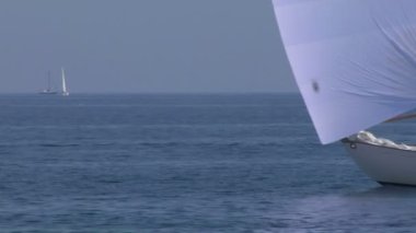 09 kadar yaşlı yelken kapatın