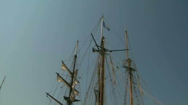 Velho mastro de vela 03 — Vídeo de Stock