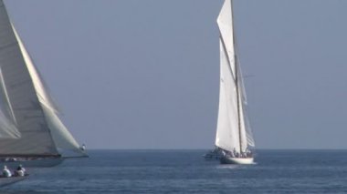 yaşlı yelken yelkenli 22