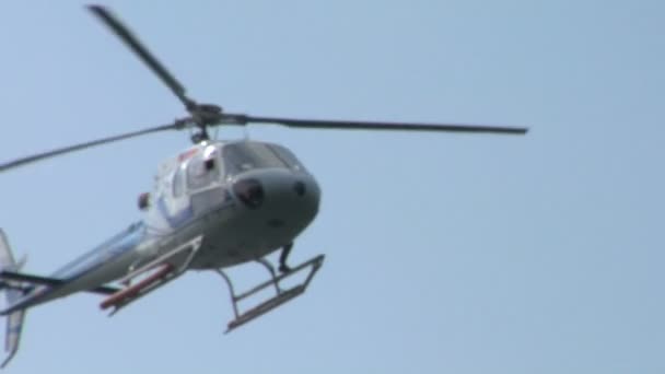 Вертолет — стоковое видео